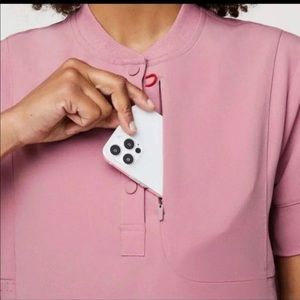 Limited edition Figs gidya chalk pink Top XXL